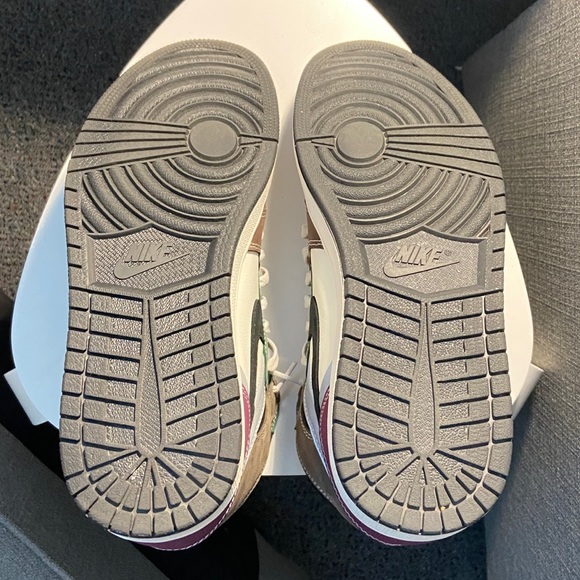 Air Jordan One "Crafted" - Picture 5 of 7